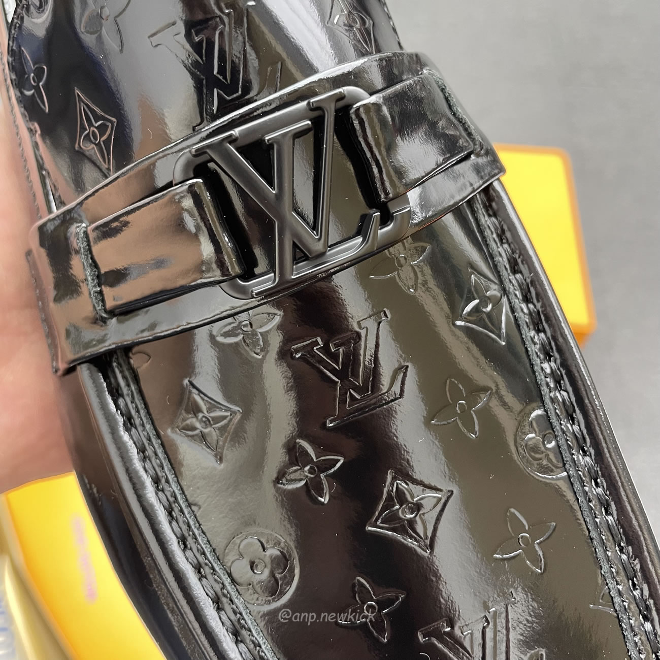 Louis Vuitton Spring Summer 2023 Major Loafers (3) - newkick.app